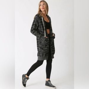 Electric & Rose Women’s Joplin Hoodie Camo